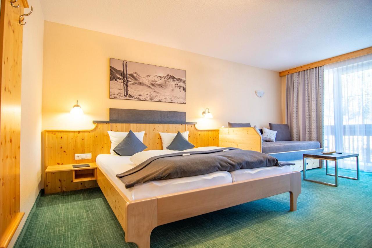 Hotel Garni Alpenhof Ischgl Exterior foto